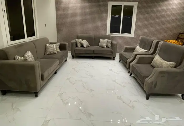 كنب مستعمل للبيع بحاله جيده 0