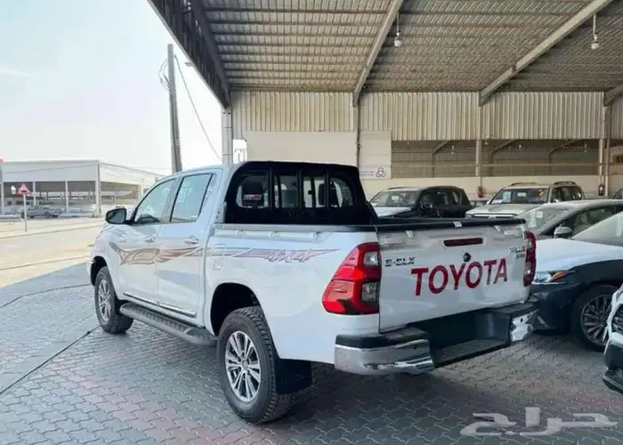 هايلكس غمارتين S-GLX 4X4 2.4 ديزل أتوماتيك موديل 2025 5