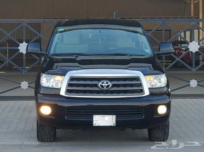 تويوتا سيكويا V8 م. 2012 0