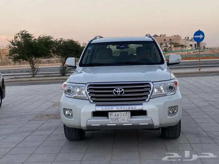 تويوتا جي اكس ار فل كامل 2015 1