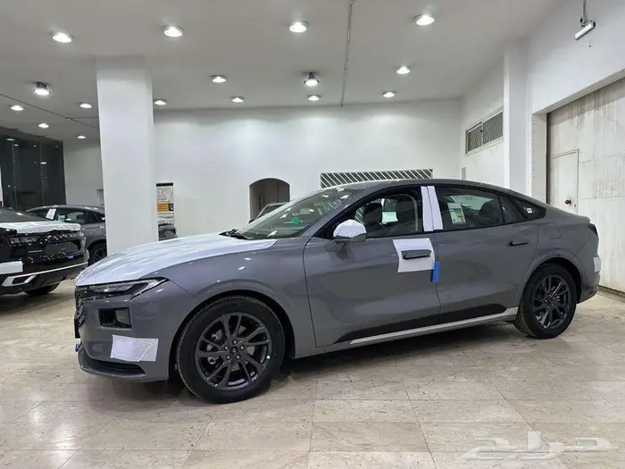 فورد تورس امبيانتي 2025 رمادي- FORD TAURUS AMBIENTE 2