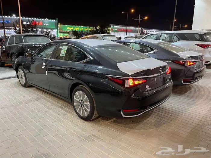 لكزس ES250 AA ستاندر 2025 (سعودي) 4