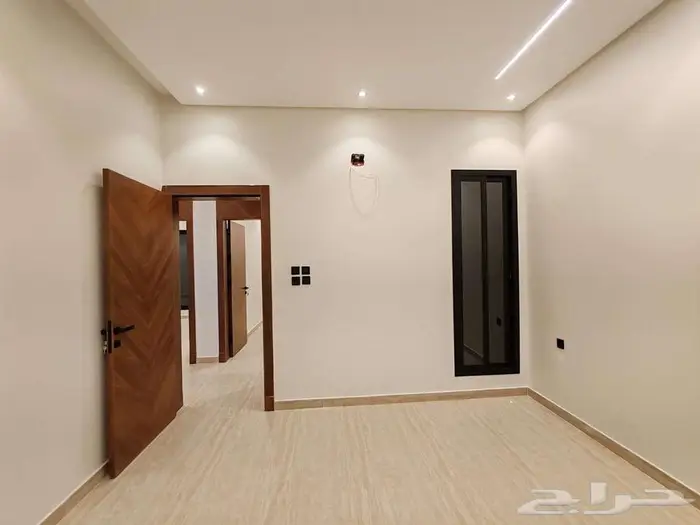 ادوار ارضيه للبيع حي العوالي 8