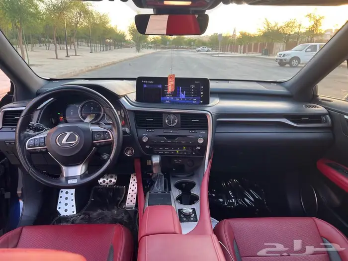 لكزس RX-F SPORT 2020 18