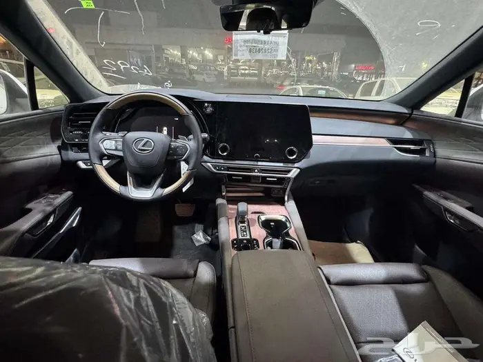 لكزس -RX-350-BB- ابيض بنزين موديل 2025 6