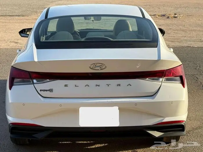 هونداي النترا ماكينه 1600 استاندر موديل 2022 حالة ممتازة جدا 5