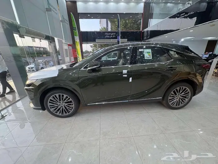 لكزس RX 350 BB موديل 2025 بنزين ابيض - اخضر زيتي 1