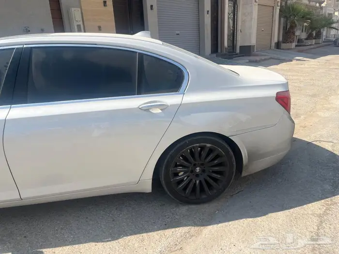 Bmw730-2010 0