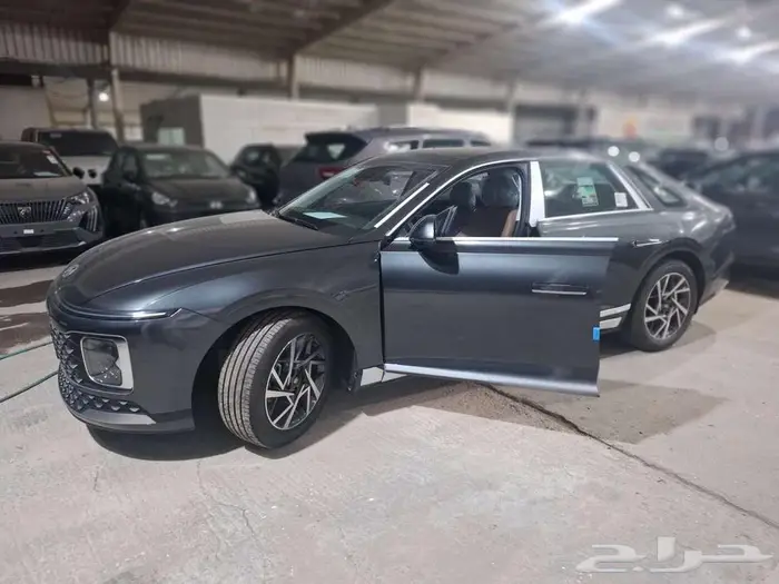 ازيرا كلاسيك 2025 رمادي 1