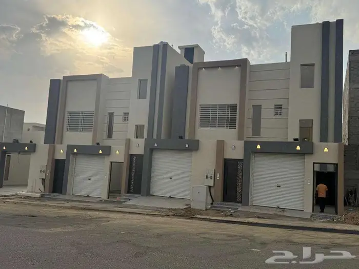 ادوار ارضية للبيع في المحالة ابها 0