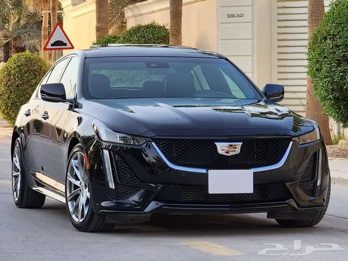 كاديلاك 2022 CT5 شبه جديد 5