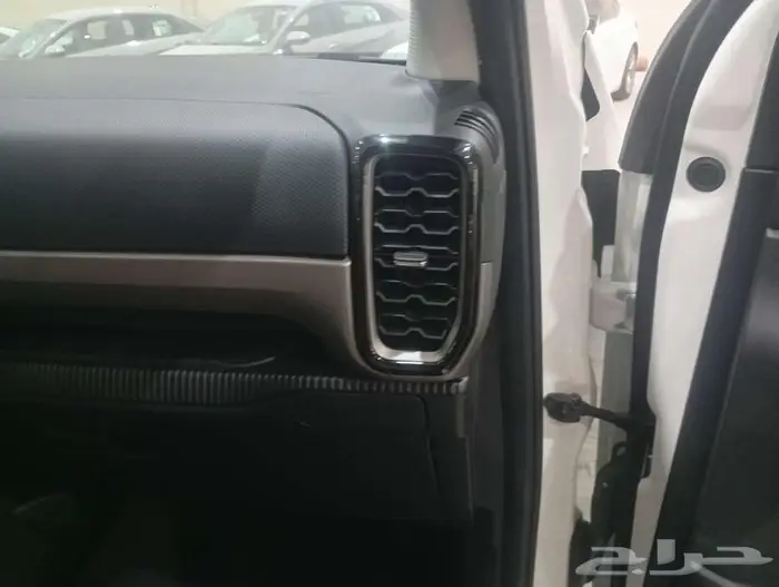 فورد ايفرست 2025 XLS استاندر توكيلات الجزيرة 9