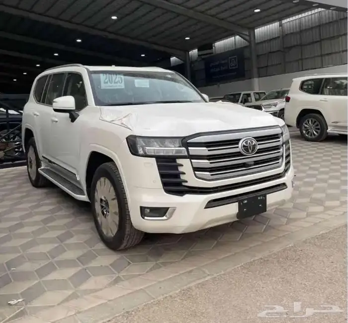 لاندكروزر GXR4 3.5 موديل 2025 عروض ع دفعتين 0