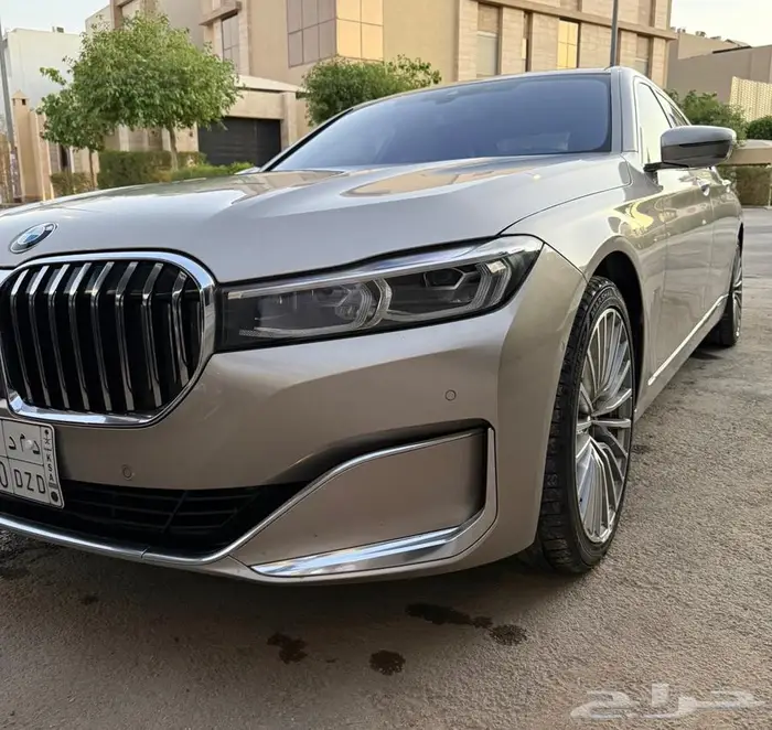 بي ام 2021 730LI 3