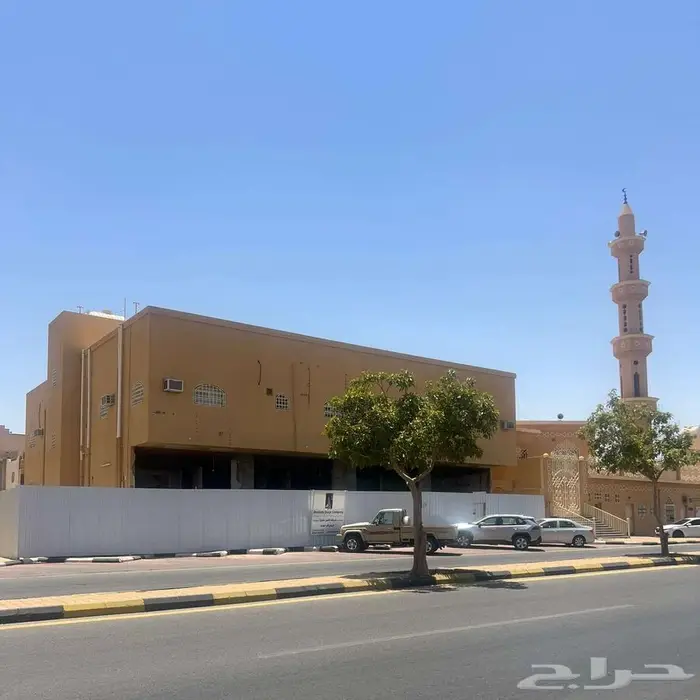 للإيجار صالة بحي القادسية بعنيزة 0