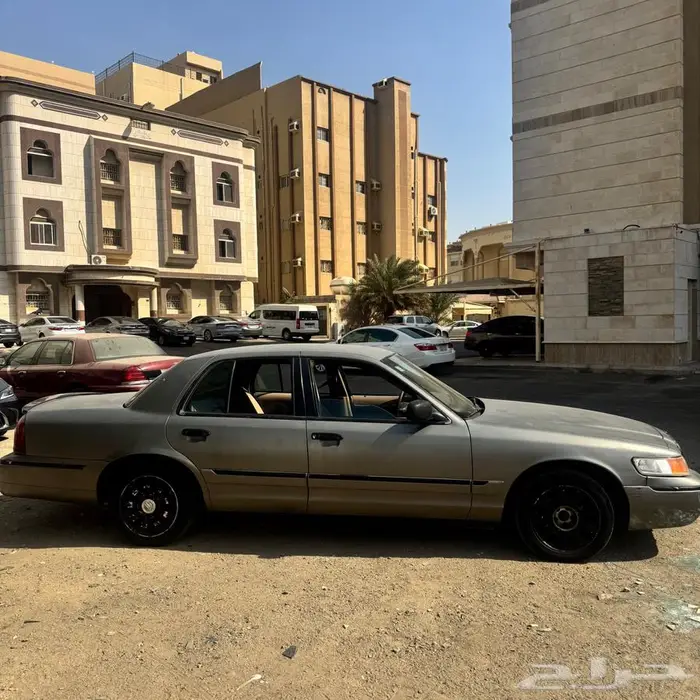 فورد ماركيز 2001 4