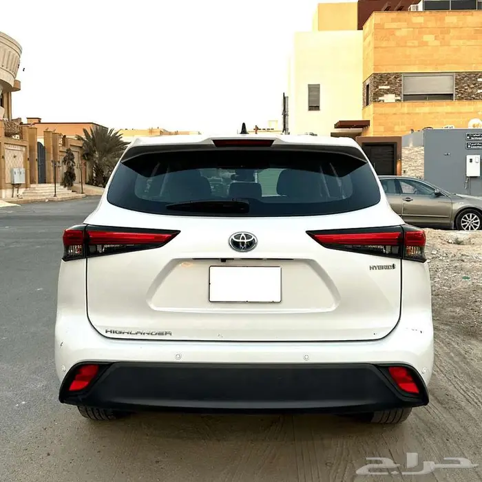 تويوتا هايلاندر GLE هايبرد 2023 2