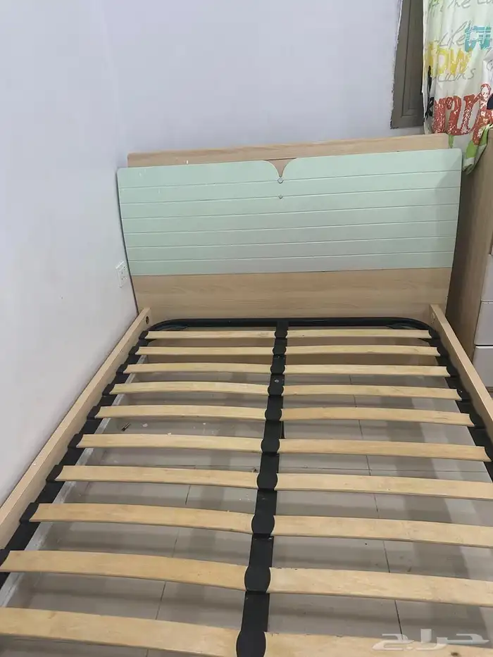 سرير 190 120 وسفرة ست كراسي 0