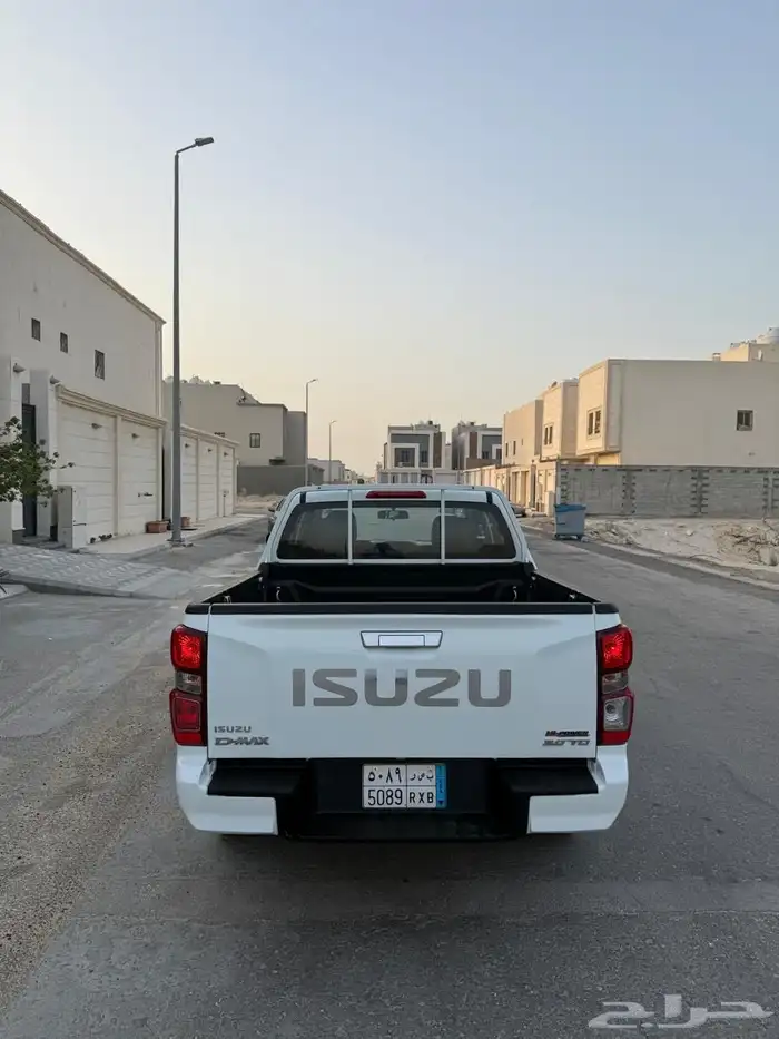 ايسوزو ديماكس 2022 تماتيك نظيف .. 5