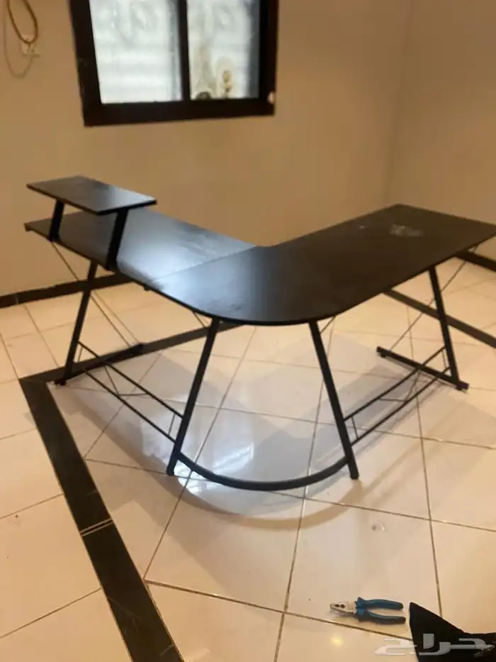 مكتب على شكل L 1