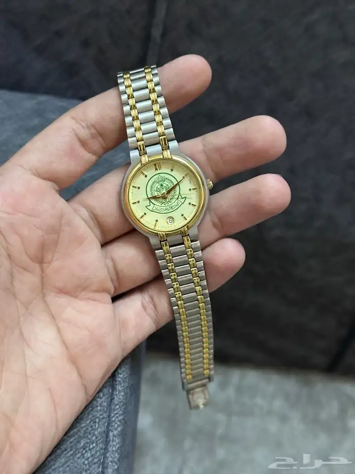 ساعة بشعار أصلية 2