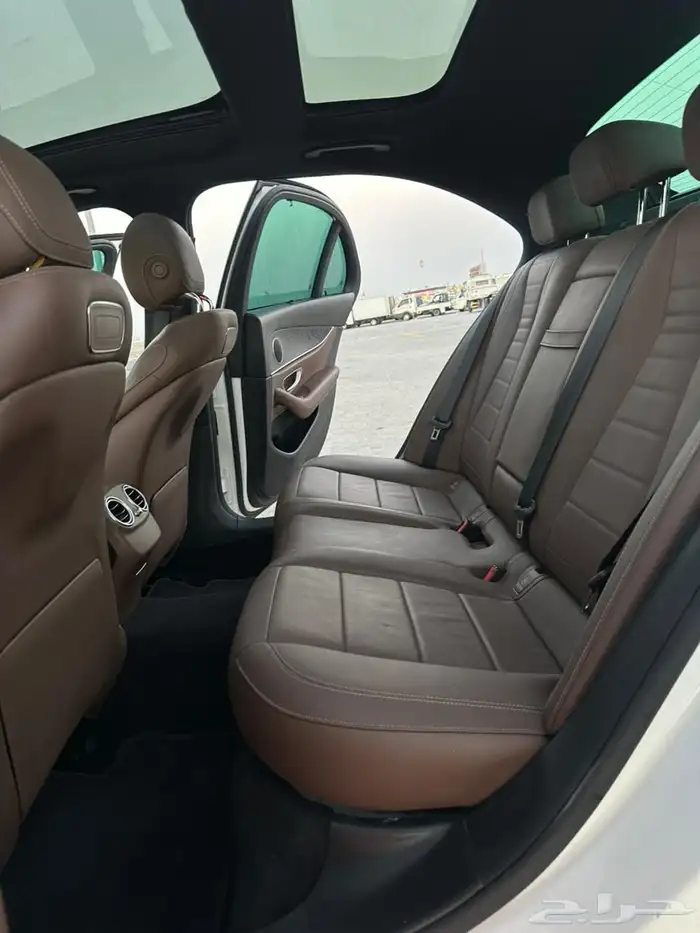 مرسيدس E300 خليجي موديل 2020 موجودة بدبي 6