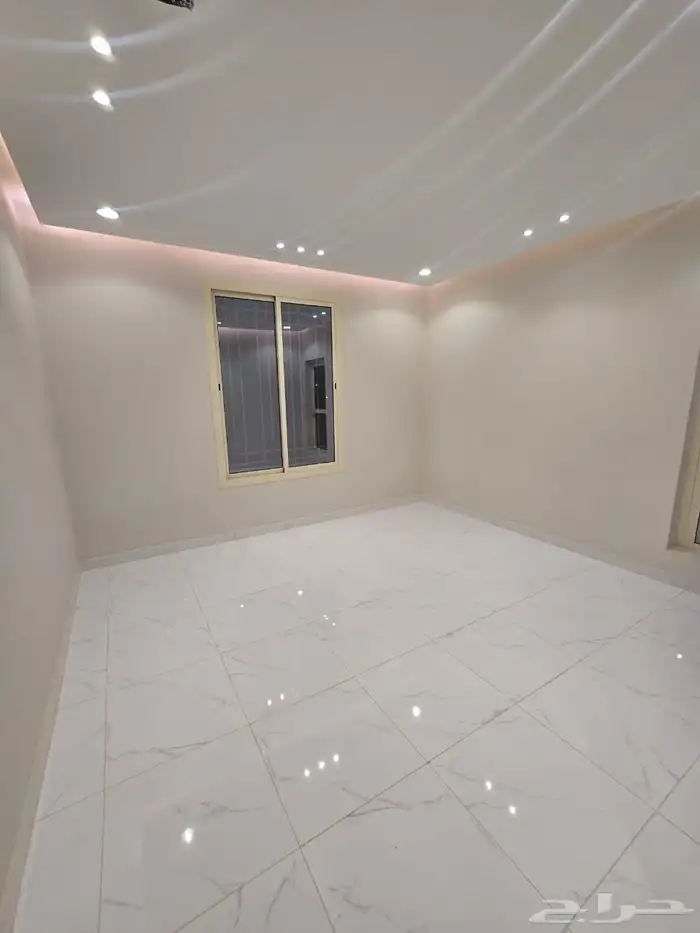 فلل فاخره للبيع في حي الرياض 20