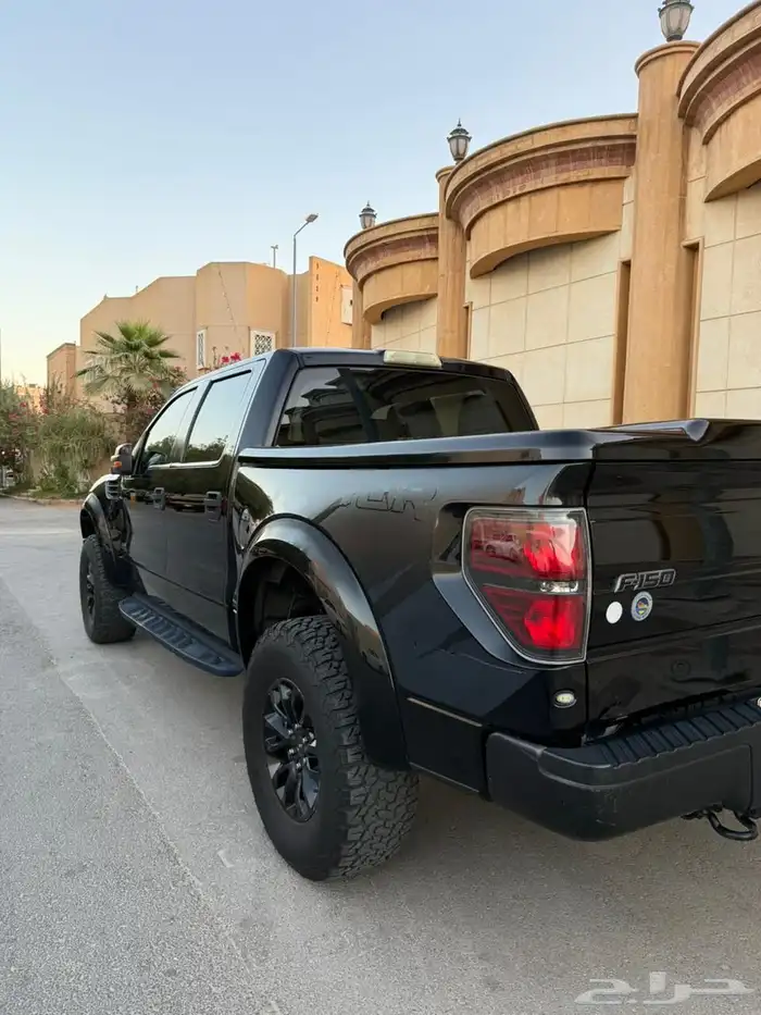 فورد رابتر SVT -2012 2