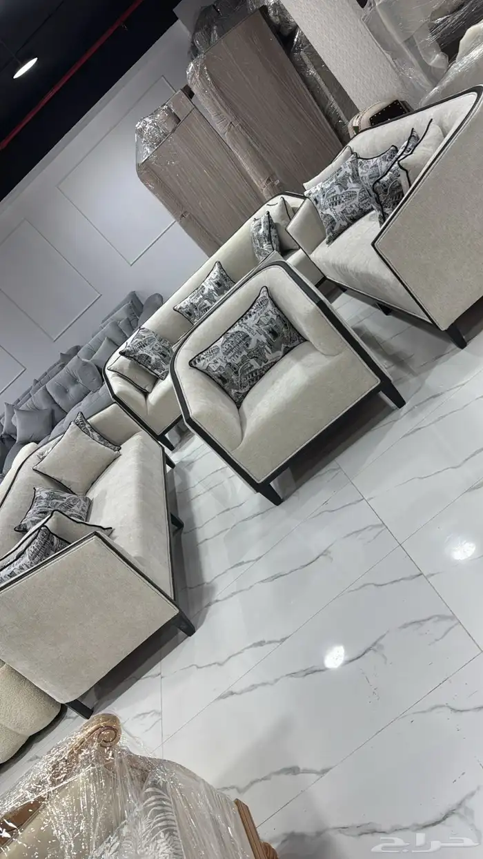 كنبات جاهز للبيع بسعر مخفض 0