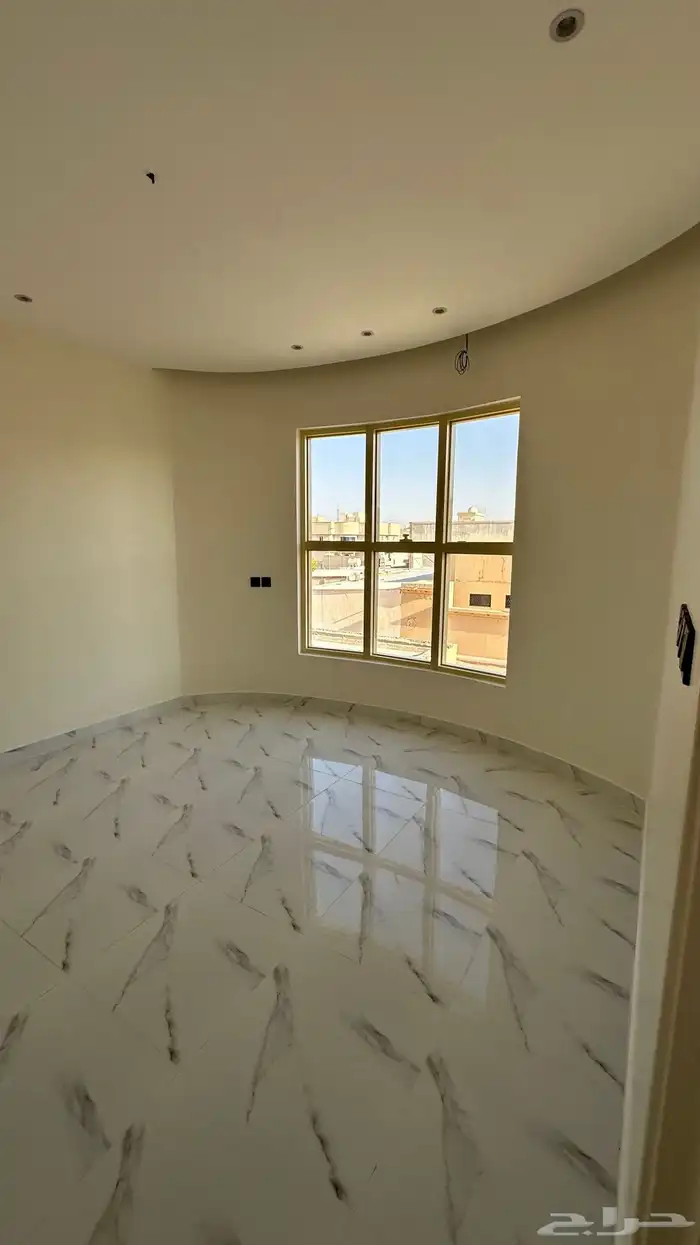 فيلا للبيع جديده بحي الشقة بمساحة (400 متر ) 19