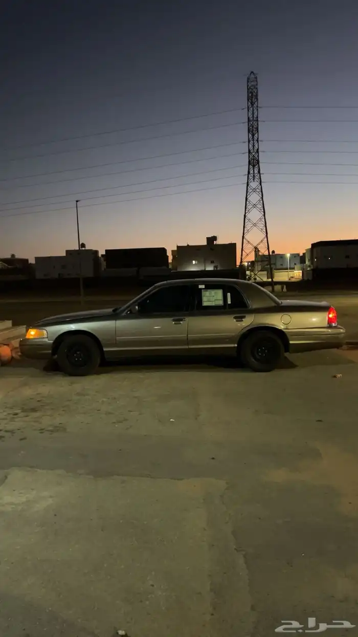 فورد كراون فكتوريا 2001 1