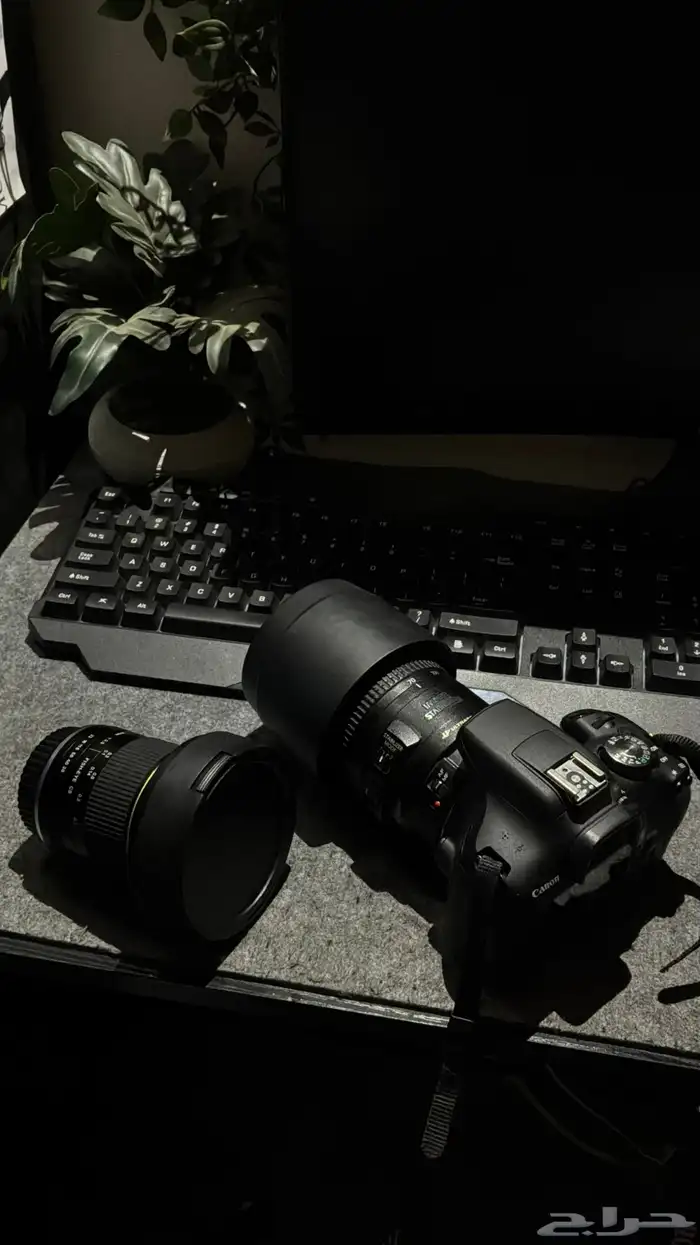 كاميرا canon 2000d مع عدسة مجانا 0