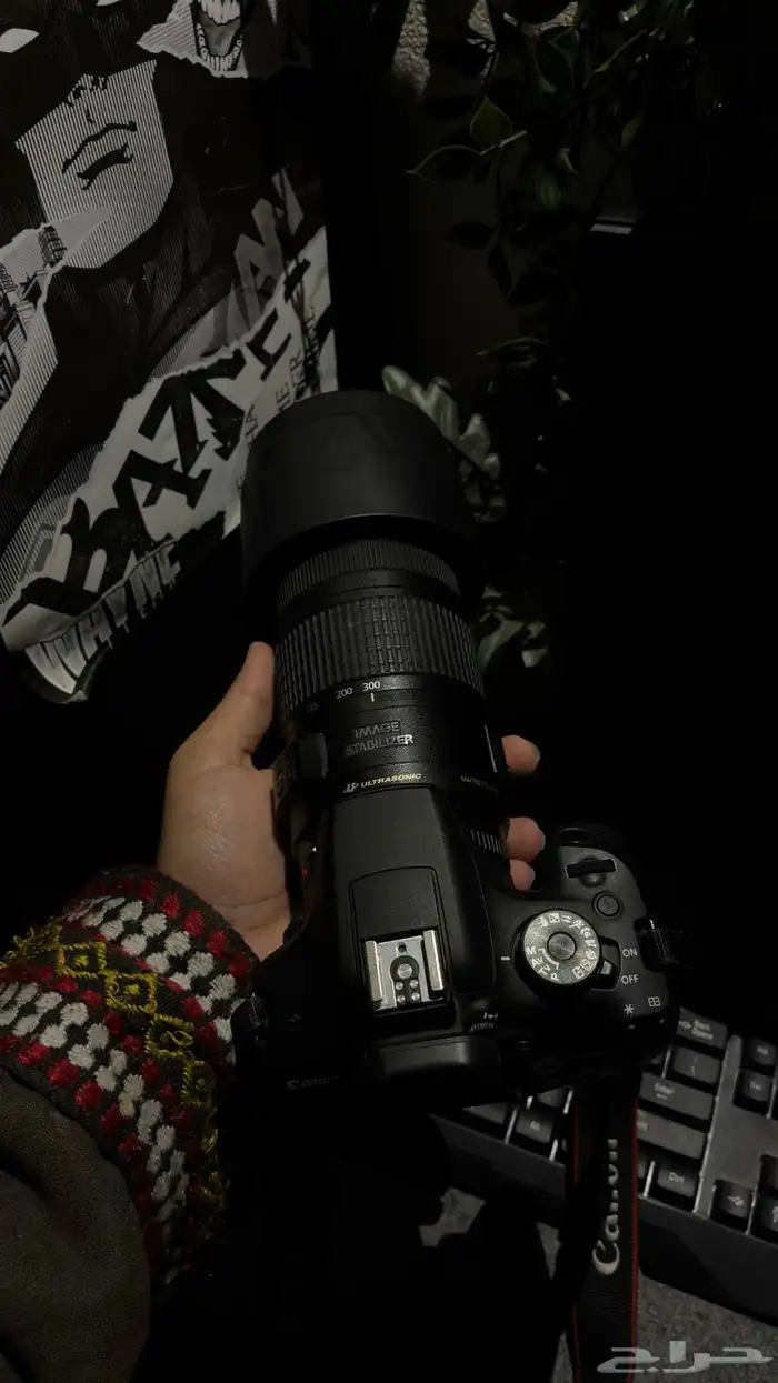 كاميرا canon 2000d مع عدسة مجانا 3