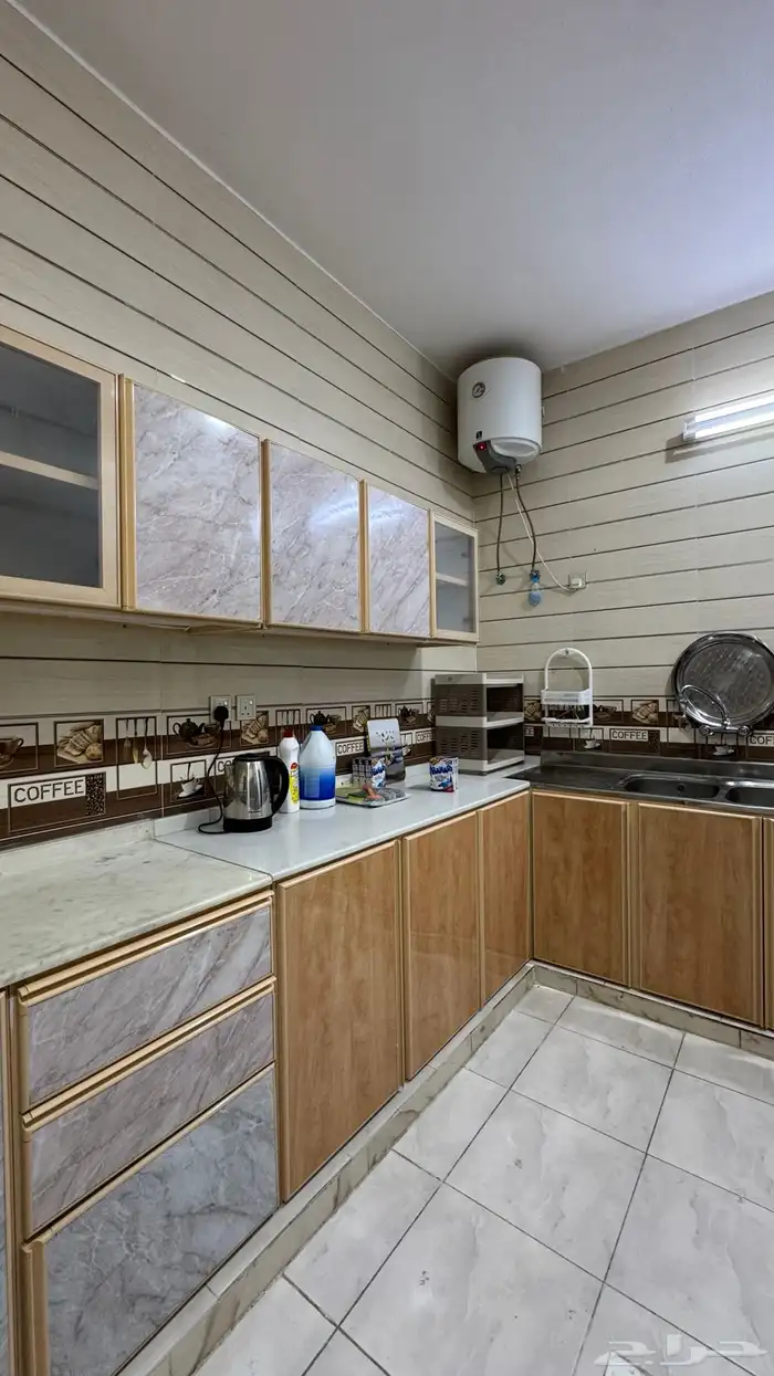 شقة مؤثثه حي الراقي 6