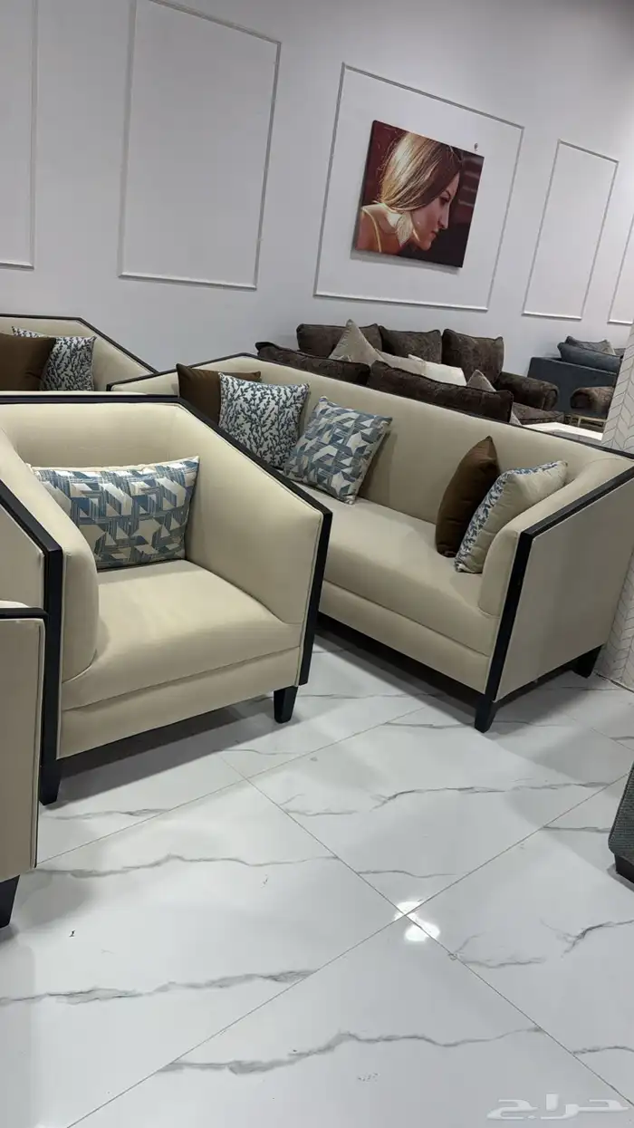 كنبات جاهز للبيع بسعر مخفض 2