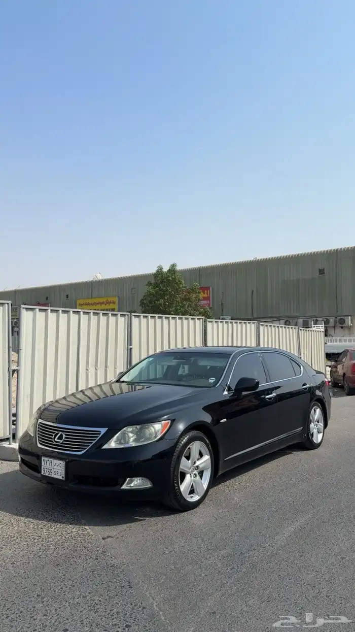 للبيع لكزس ls460l 2007 4