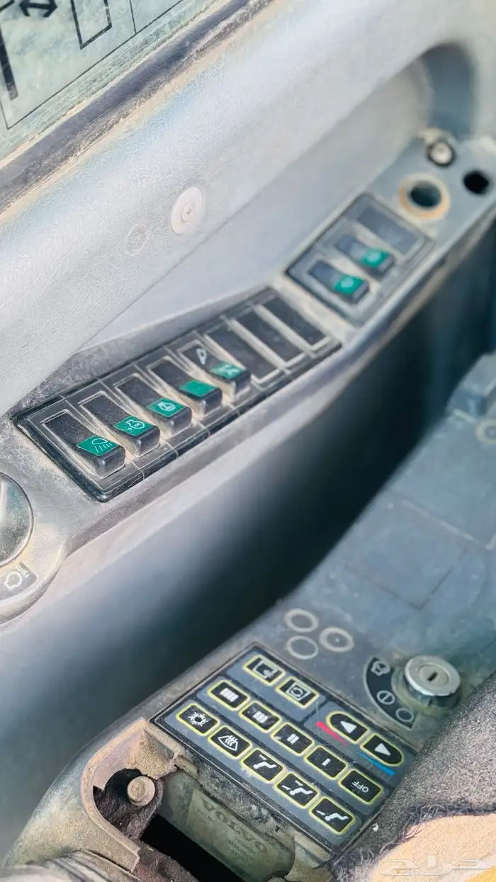 للبيع حفار فولفو Volvo EC210BLC 2011 21