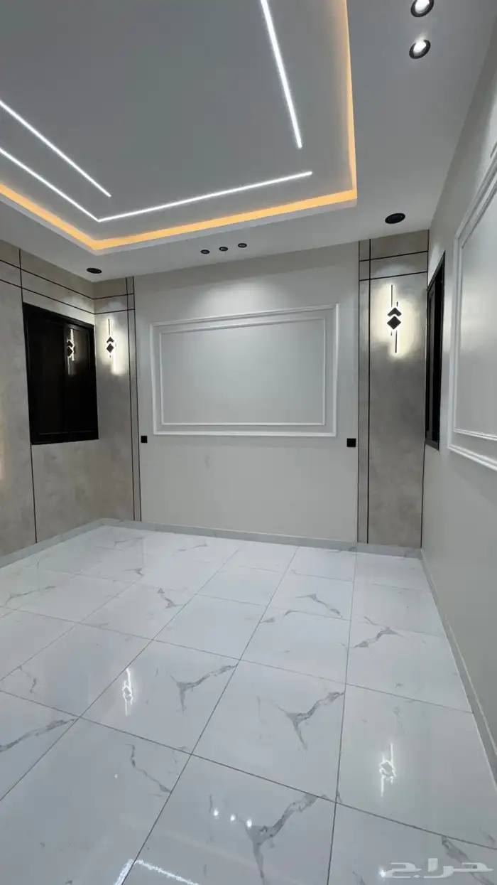 للبيع شقق ارضيه وعلوى مع سطح من 550 الف طريق ابها الخميس 6