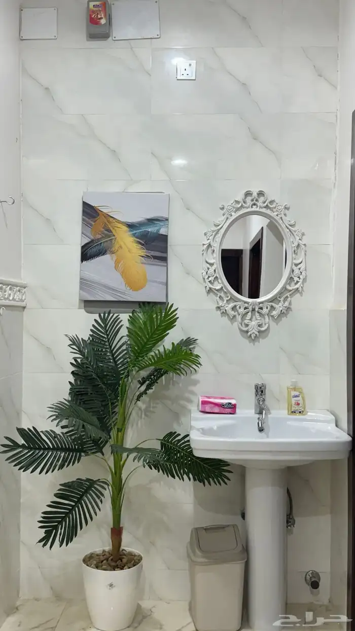 شقة مؤثثه حي الراقي 3