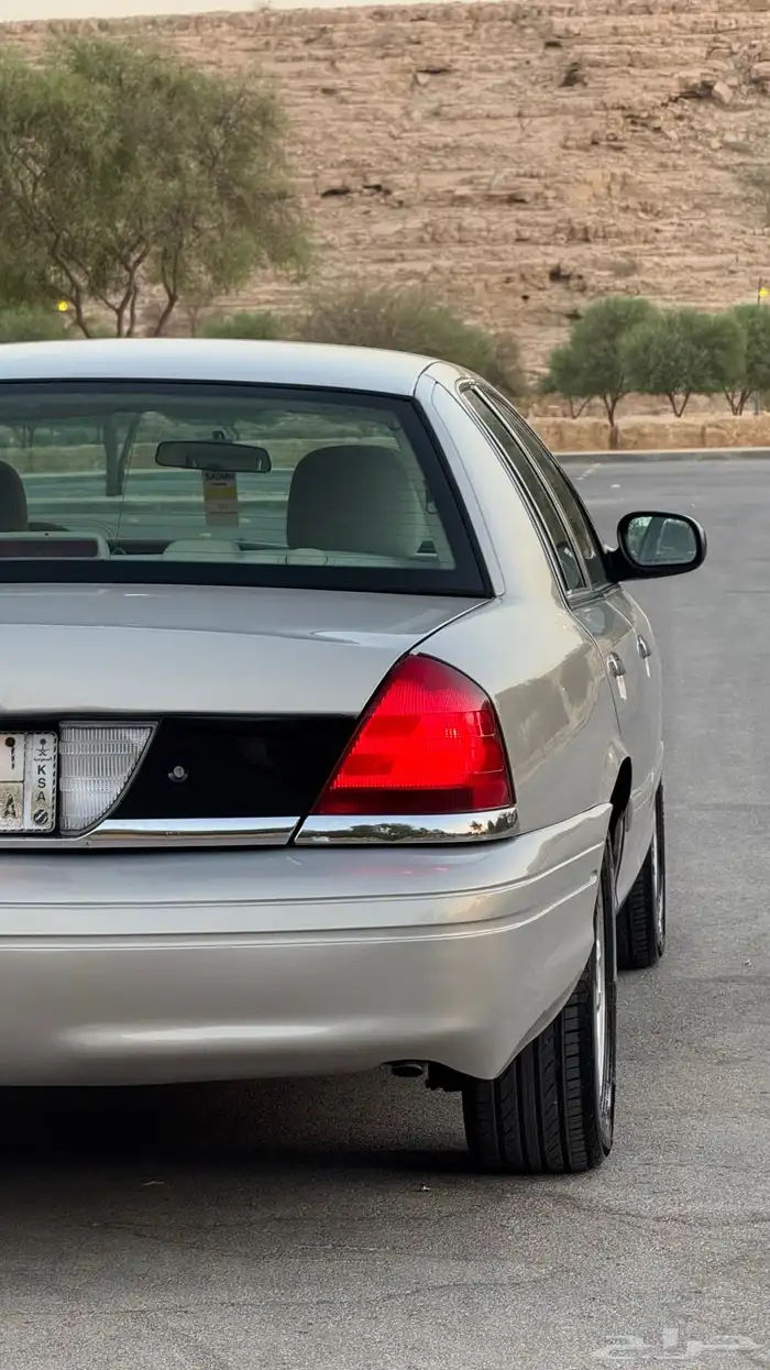 فورد كراون فكتوريا 2010 سعودي بلد 19