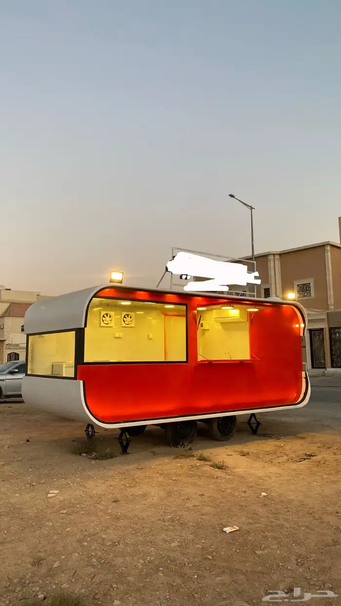 للبيع فود ترك (مقطورة) مجهزة بالكامل 0