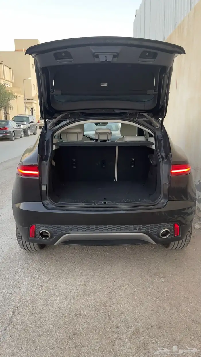 E-PACE 8