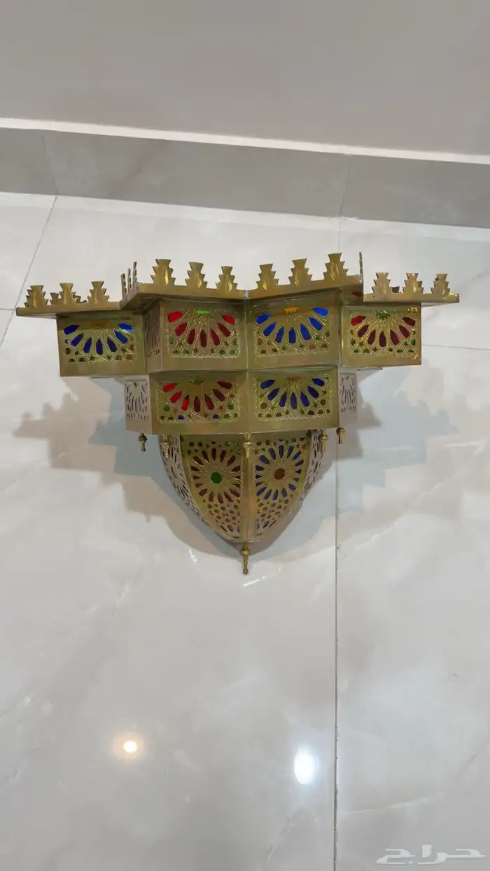 ثريا نحاس طراز نجدي نظيف جدا 0