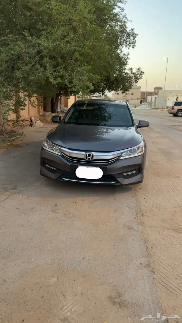 للبيع هوندا اكورد 2017 5