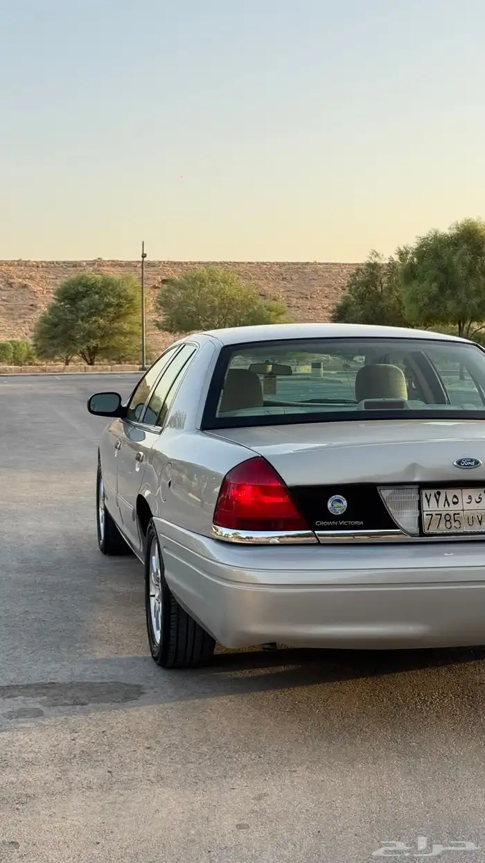 فورد كراون فكتوريا 2010 سعودي بلد 41