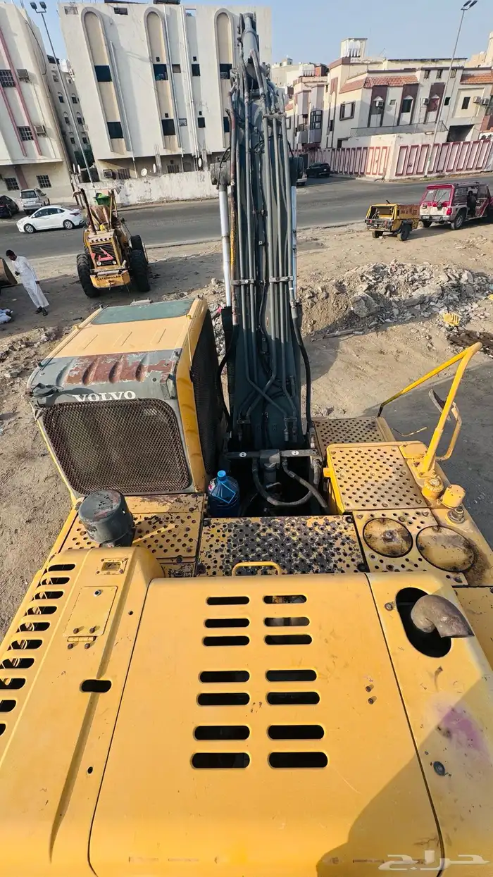 للبيع حفار فولفو Volvo EC210BLC 2011 13
