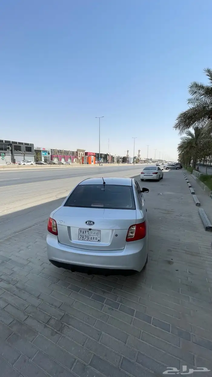 كيا ريو 2011 16