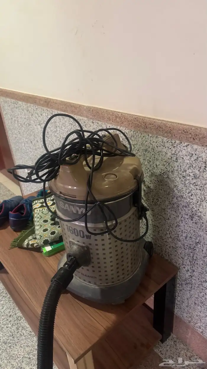 مكنسة كهربائية 2