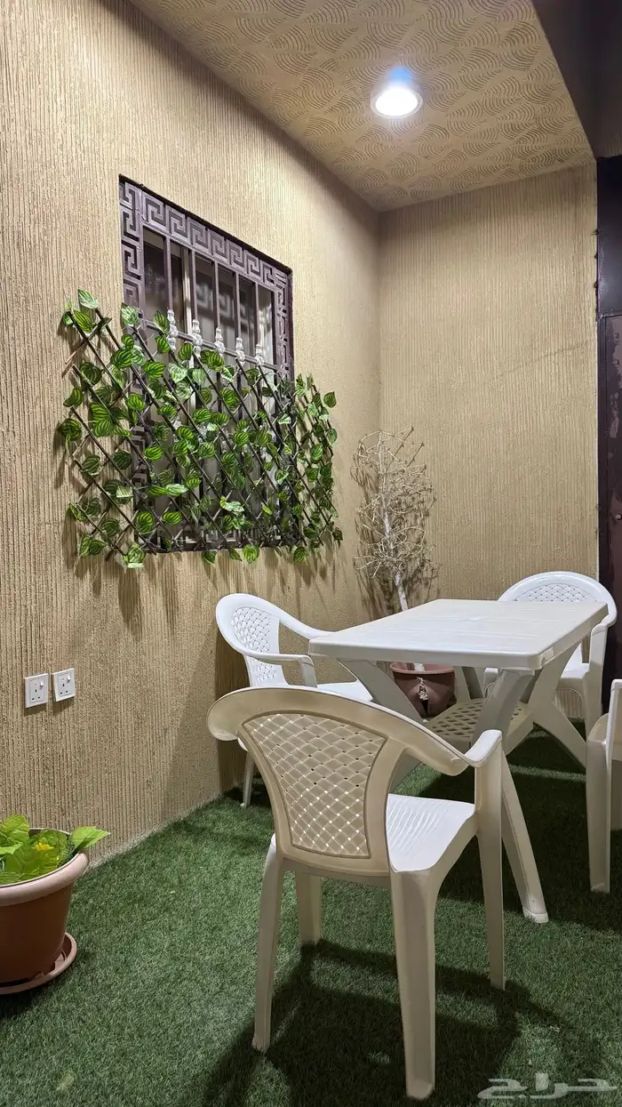 شقة مؤثثه حي الراقي 7