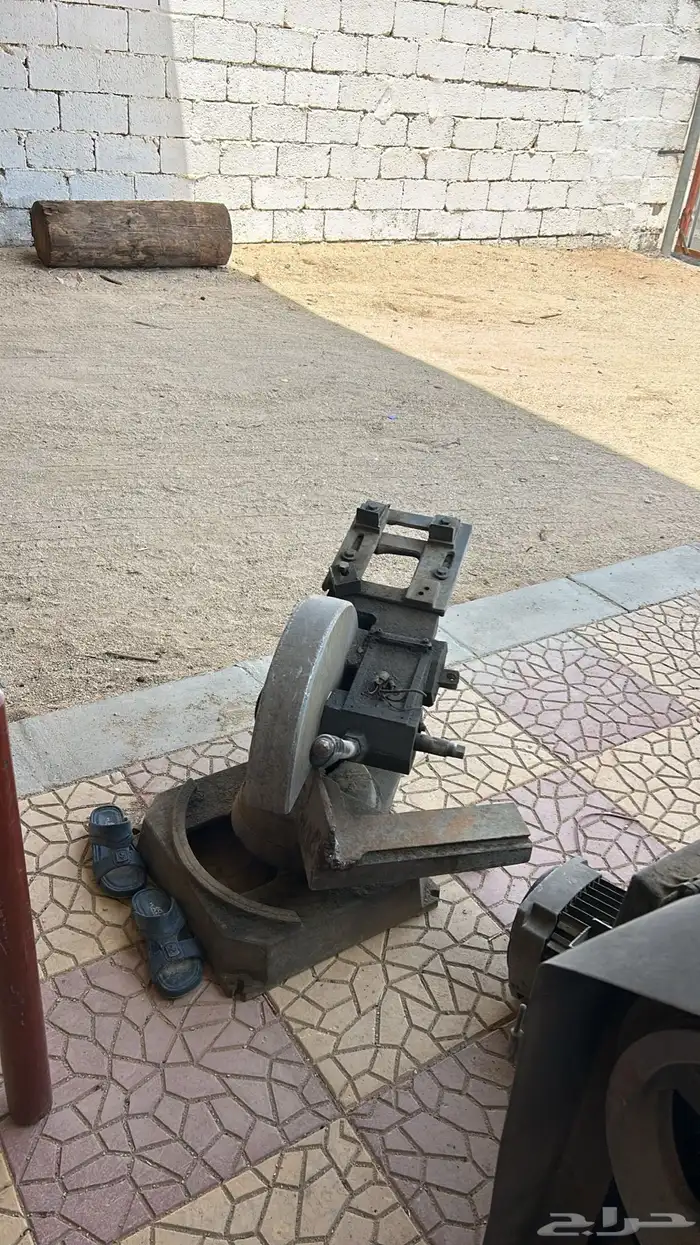مكينه مخرطه ومقص عتل للبيع 6